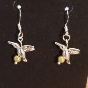 Hummingbird pierced earrings NWOT